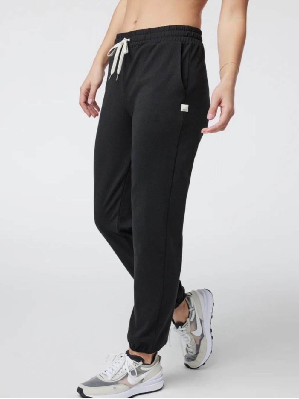 Vuori Granite Performance Jogger